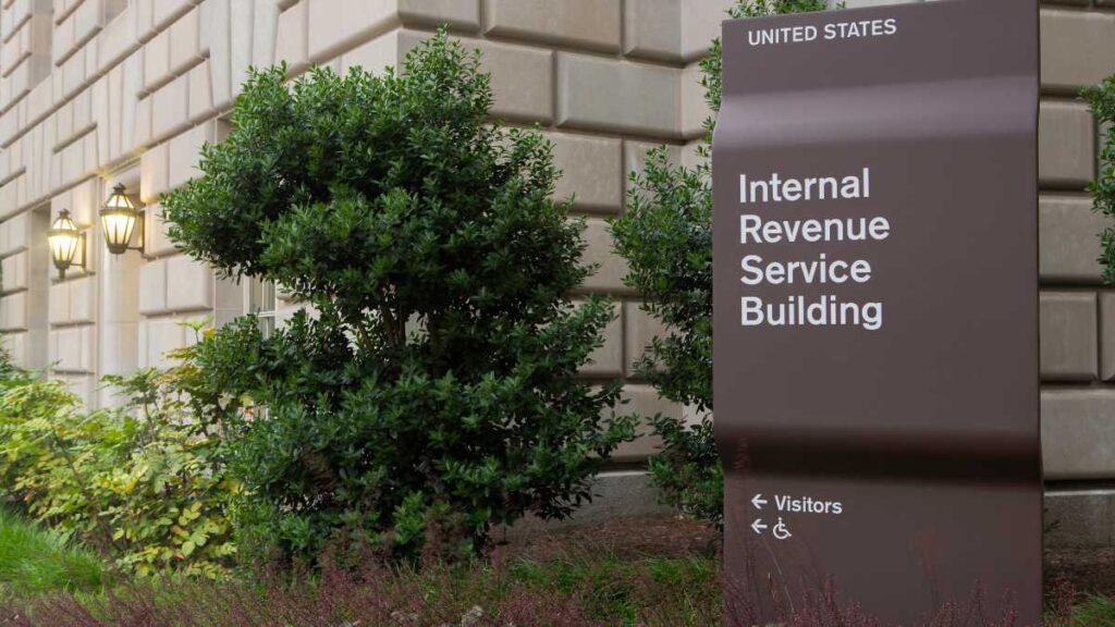 IRS Voluntary Disclosure Program for False Employee Retention Credit Claims - Deadline is March 22