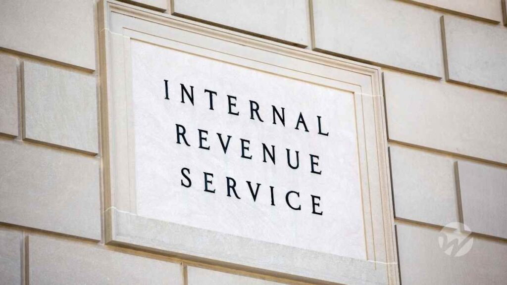 Building facade with plaque reading, "Internal Revenue Service"